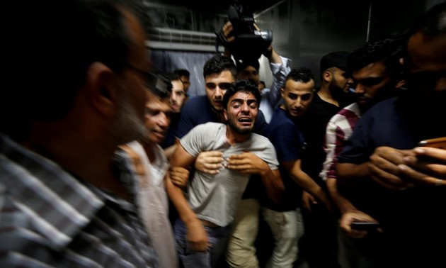 Israel, Gaza militants agree to end fierce fighting
