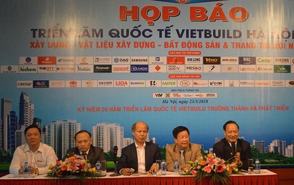 500여개 기업 2018년 하노이 VIETBUILD국제 전람회 참가