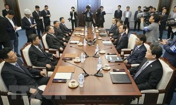 한국 및 조선 인민민주공화국 철도 연결 논의