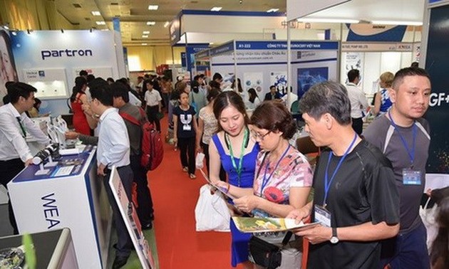2019년 Vietnam Expo에 다양한 하이테크 제품 전시