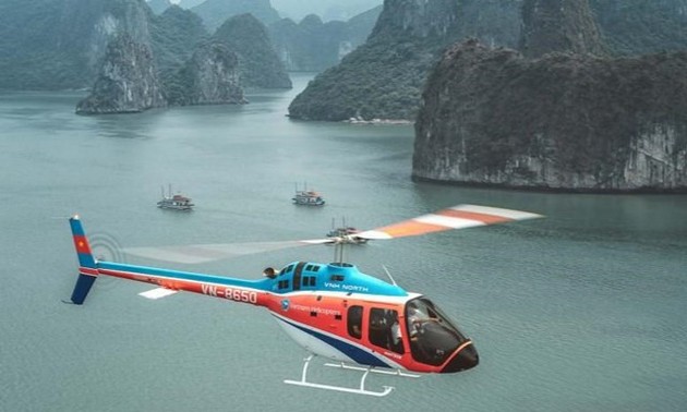 국제언론, 헬리콥터로 하롱베이 여행 소개