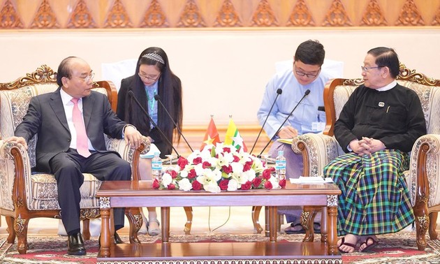 응우옌 쑤언 푹 베트남 총리, 미얀마 대통령 및 국회의장과 회견