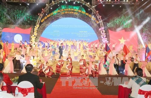 Ouverture de la fête des échanges culturels, sportifs et touristiques frontaliers Vietnam-Laos