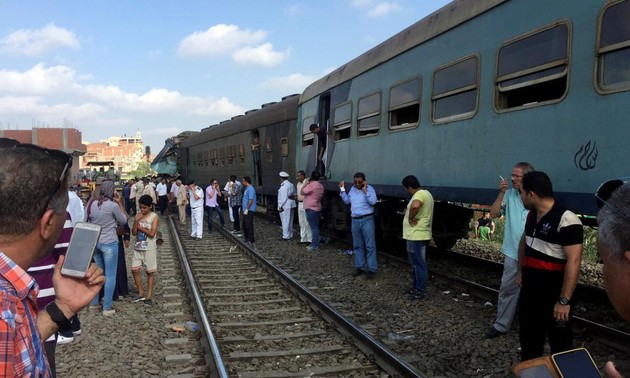 Egypte: au moins 40 morts dans une collision entre deux trains