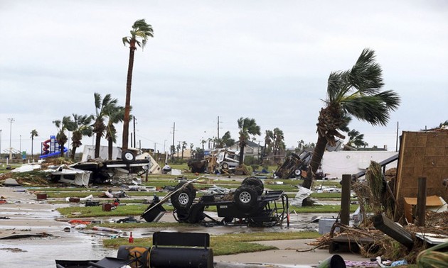 Ouragan Harvey: au moins un mort et une dizaine de blessés au Texas
