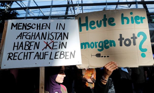 Arrivée à Kaboul de 8 Afghans expulsés d'Allemagne