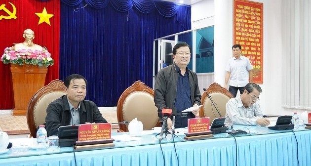  Trinh Dinh Dung: il faut protéger la vie et les biens du peuple