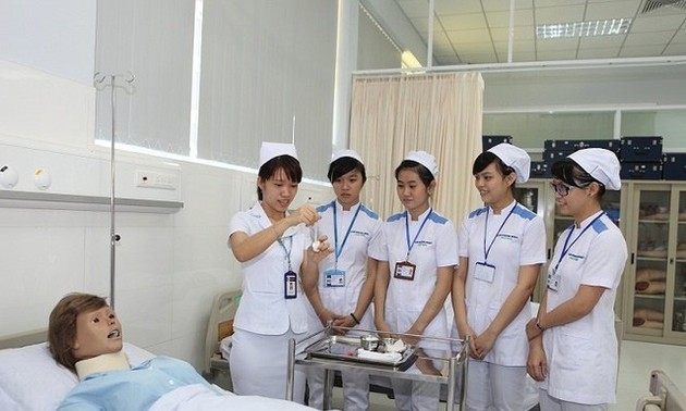 6 entreprises vietnamiennes envoient des gardes-malades au Japon pour faire des stages