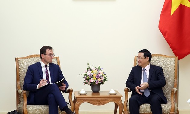 Un responsable de l’OCDE reçu par le vice-Premier ministre Vuong Dinh Huê