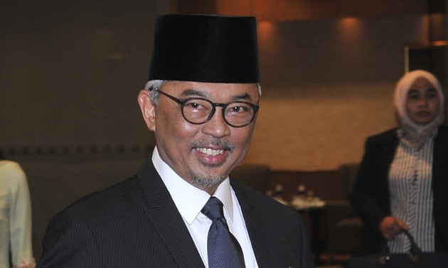 Malaisie : le sultan Abdullah couronné nouveau roi 
