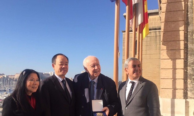 Approfondir les coopérations entre le Vietnam et Marseille (France) 