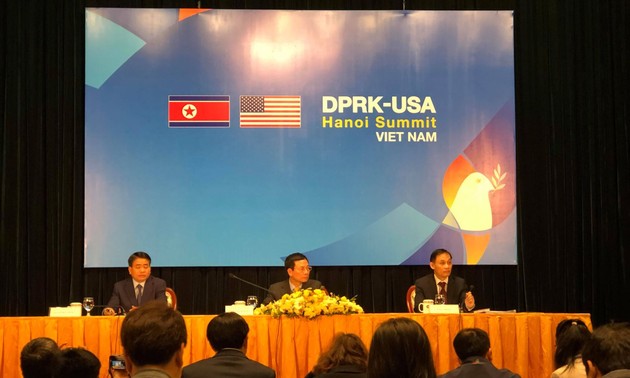 Sommet USA-RPDC: Hanoï met en valeur sa politique extérieure