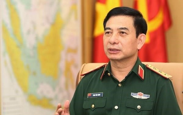 Le chef d’état-major de l’armée vietnamienne visite le Japon