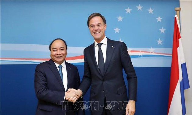 Le Premier ministre néerlandais en visite au Vietnam