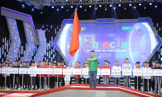 Coup d’envoi de la finale du concours de robots Vietnam 2019