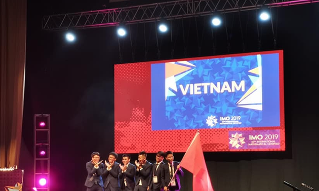 Deux médailles d’or pour le Vietnam lors des Olympiades internationales de mathématiques 2019