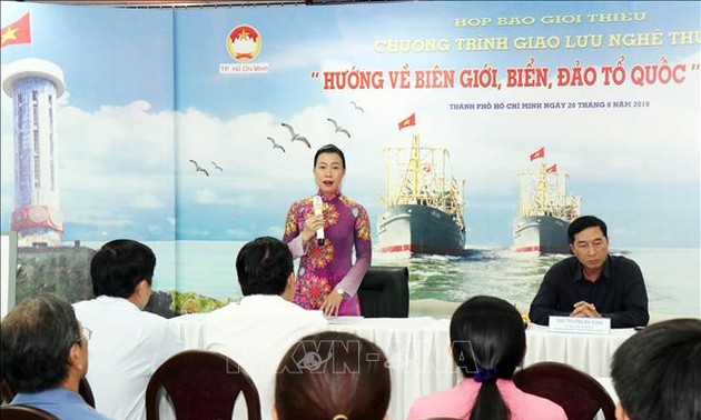 Spectacle: «Pour la mer et les îles vietnamiennes» 