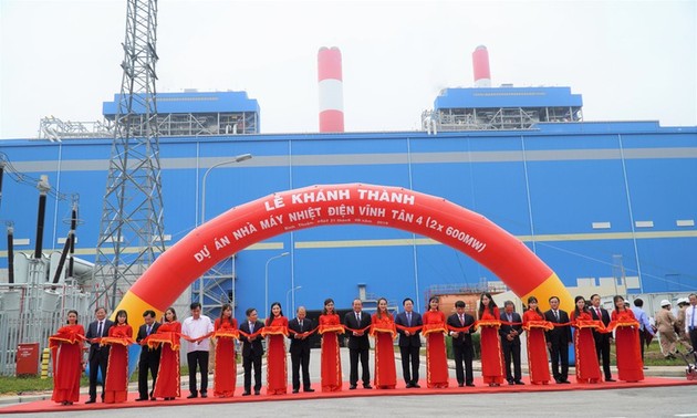 Truong Hoa Binh à l’inauguration de la centrale thermoélectrique de Vinh Tân 4