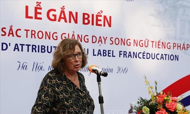 Catherine Deroche: Le Vietnam est le pilier de la Francophonie en Asie