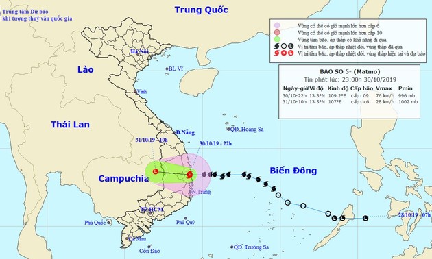 Le typhon Matmo attaque le Centre méridional et dégénère en dépression tropicale 