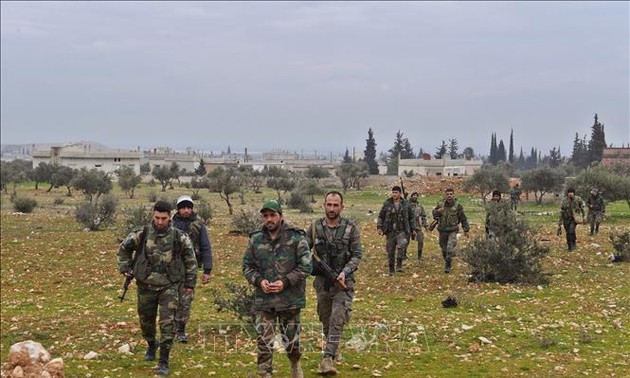 L’armée syrienne tue cinq soldats turcs près d’Idleb, l’exode des civils continue