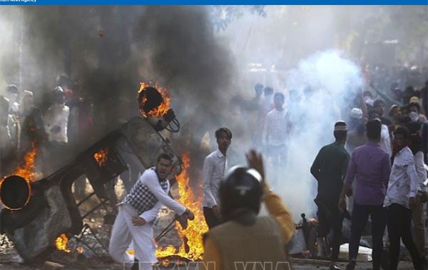 Inde: le bilan s’alourdit à New Delhi où les violences continuent 