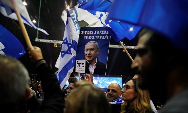 Israël: Netanyahu en route vers la victoire aux législatives malgré son inculpation