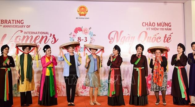 Promouvoir l’égalité des sexes et renforcer le rôle des femmes, deux priorités du Vietnam 