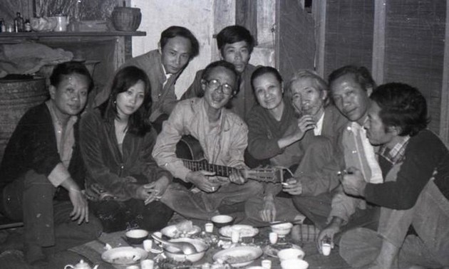 «Les personnes de l’ancien temps» ou une chronologie des artistes vietnamiens du 20e siècle