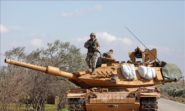 L'armée turque continue d'envoyer des engins militaires en Syrie