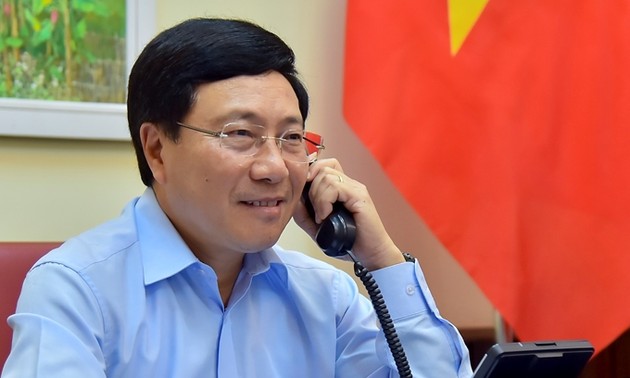 Conversation téléphonique entre Pham Binh Minh et Luigi Di Maio
