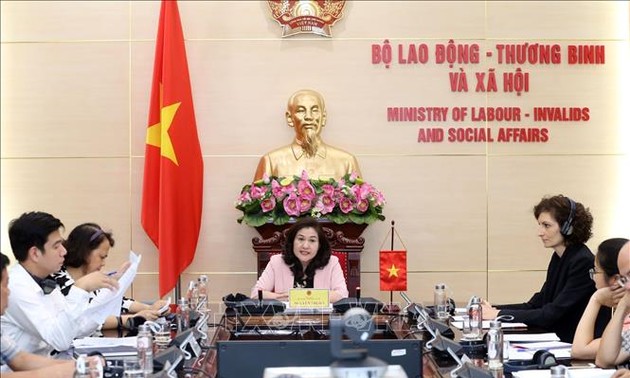 Emploi post-Covid-19: le Vietnam profite des accords bilatéraux 