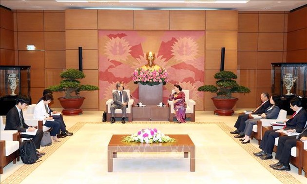 Les ambassadeurs japonais et cambogien reçus par Nguyên Thi Kim Ngân 