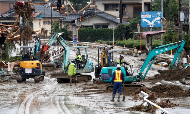 Japon : au moins 61 décès causés par les pluies diluviennes 
