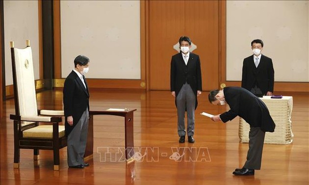 Suga Yoshihide entame son mandat de Premier ministre du Japon