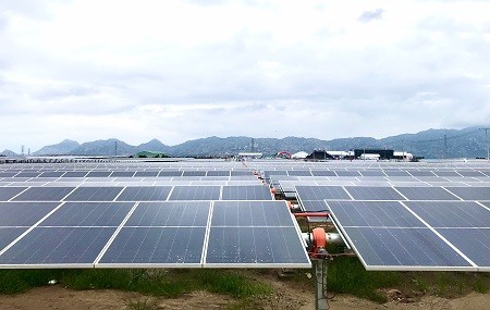 Inauguration de la plus grande centrale solaire d'Asie du Sud-Est