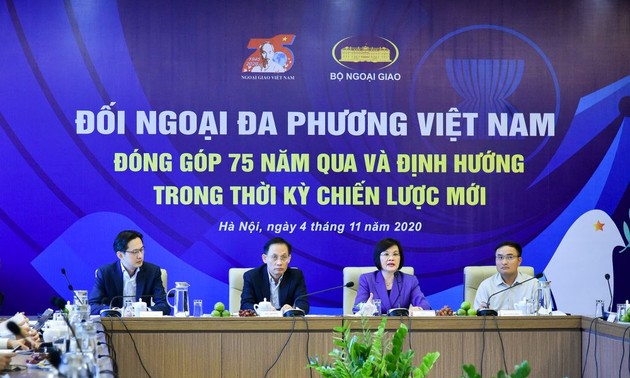 Table-ronde: «75 ans de diplomatie multilatérale vietnamienne et une stratégie pour la nouvelle conjoncture»