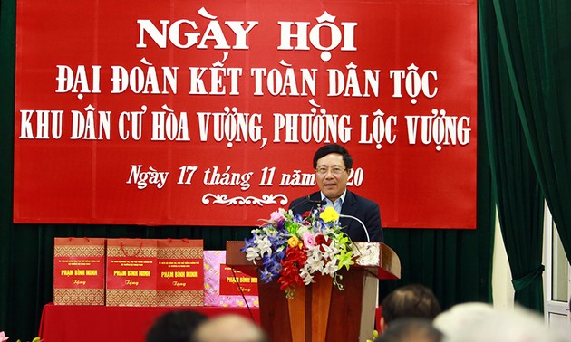 Pham Binh Minh célèbre la Journée de la grande union à Nam Dinh 