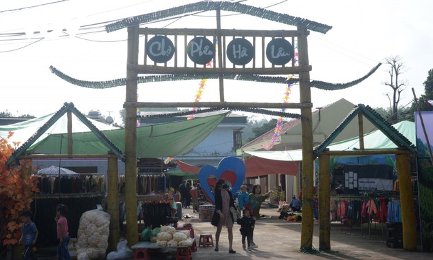 Le marché de Hà Lâu de Tiên Yên