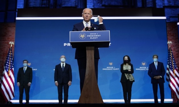 Biden et son équipe de sécurité nationale entendent « guider le monde »