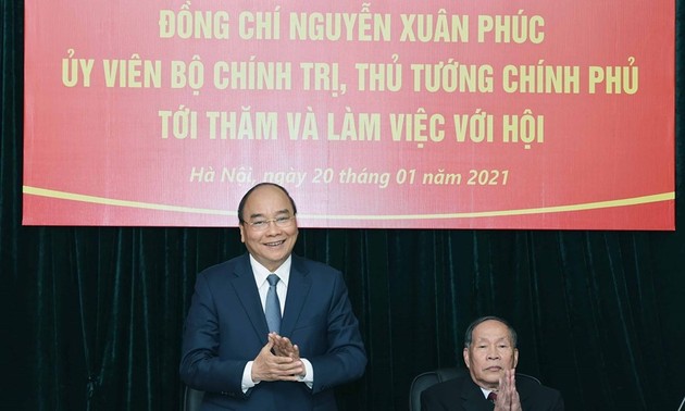 Nguyên Xuân Phuc veut multiplier les actions en faveur des victimes de l’agent orange