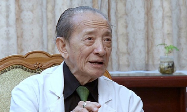 Décès de Nguyên Tai Thu, le “roi” de l'acupuncture vietnamienne
