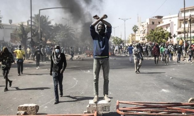 Sénégal : le président Macky Sall appelle au calme et à “éviter la logique de l'affrontement“