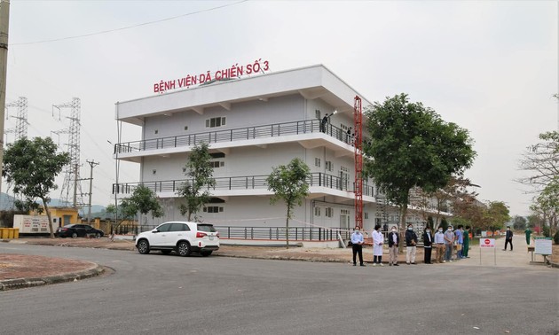 Covid-19: Démontage du dernier hôpital de campagne de Hai Duong