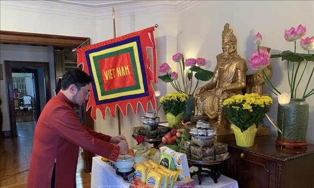 L’ambassade du Vietnam au Canada organise la fête des rois Hùng en ligne