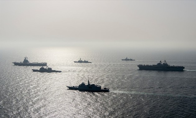 Incident dans le Golfe entre navires américains et iraniens