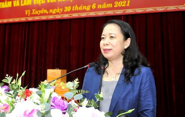 Vo Thi Anh Xuân en déplacement à Hà Giang