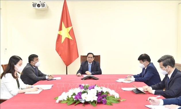Pfizer promet d’accélérer les livraisons de vaccins au Vietnam 