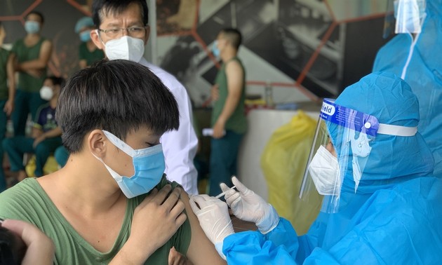 Hô Chi Minh-ville: vacciner plus de 7,2 millions de personnes âgées de 18 ans et plus