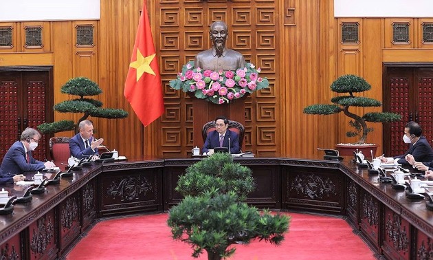 Pham Minh Chinh plaide pour une application efficace de l’accord de libre-échange Vietnam - Royaume-Uni. 